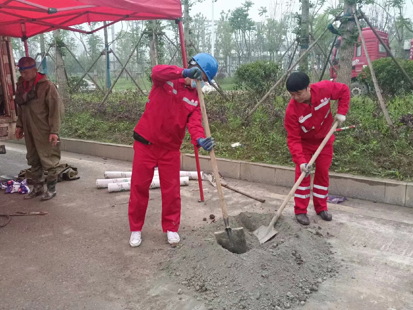 华池管道疏通哪家好】及时进行市政管道清淤
